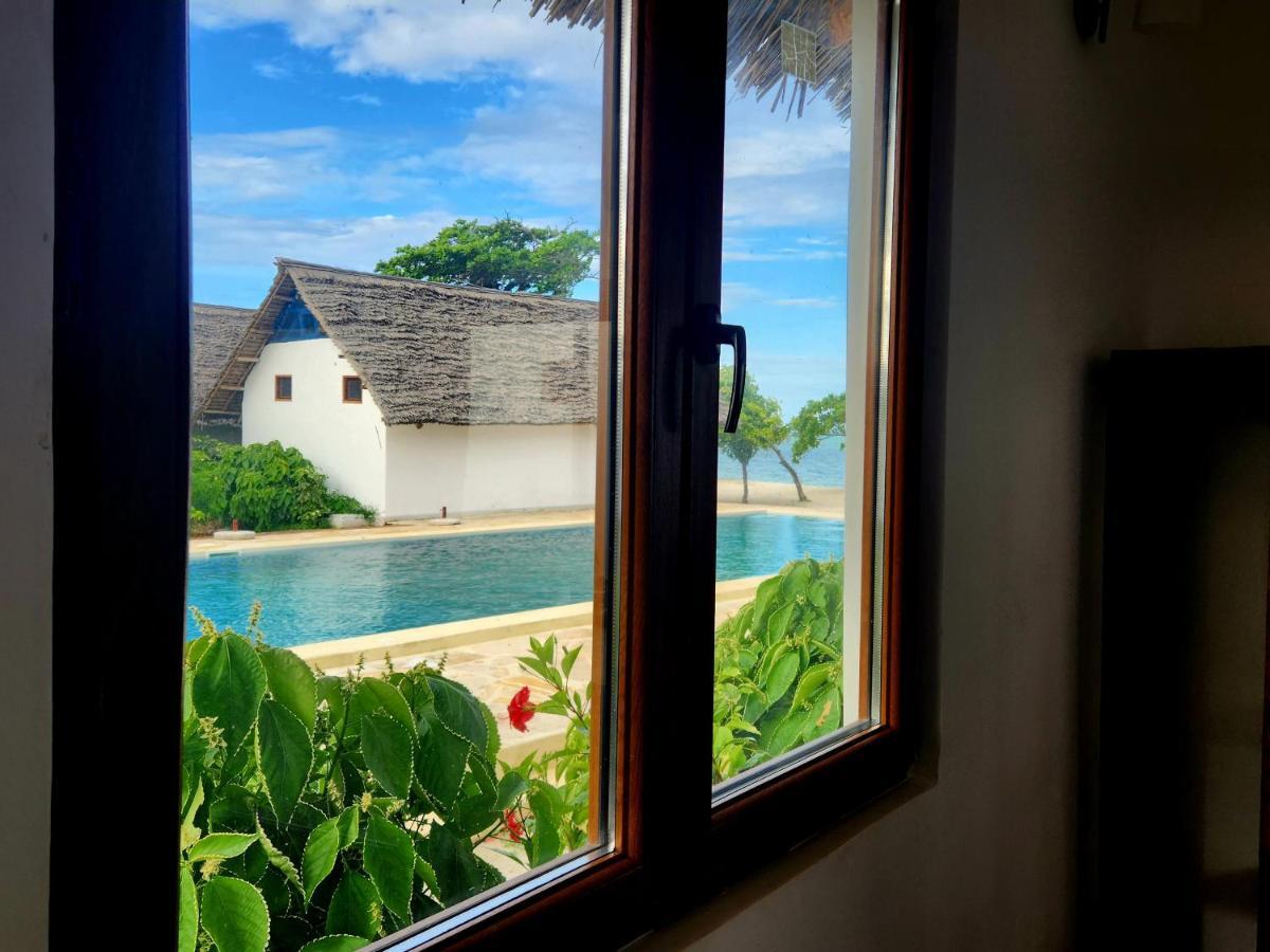 Almas Beach Boutique Hotel Makunduchi Exterior photo